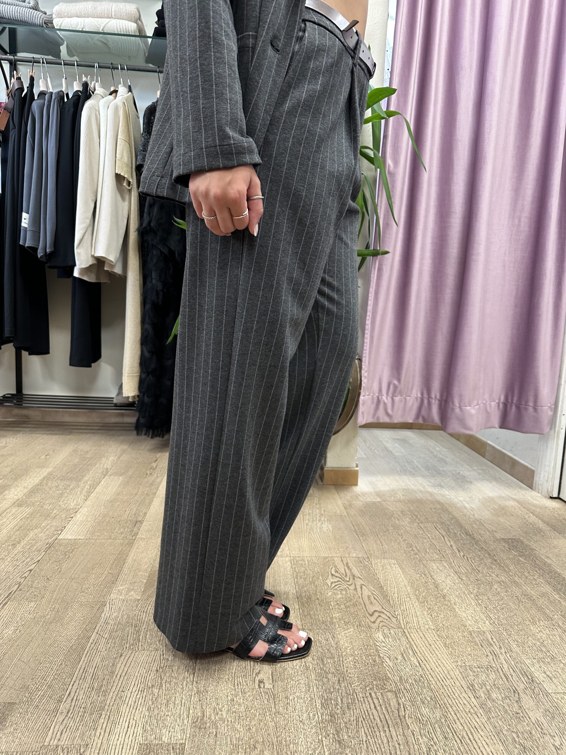 pantaloni